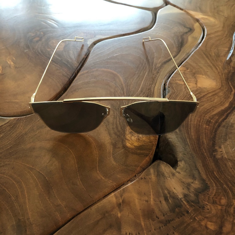 Gold frame gold lens fashion sunglasses